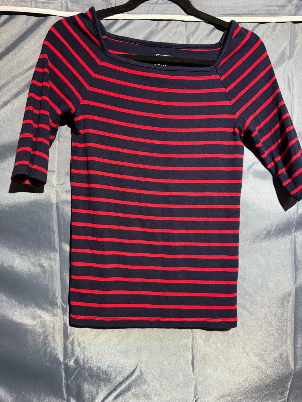 GAP Navy Blue & Red Striped Short Sleeve Top